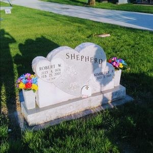 Meet your Posher, Leslie